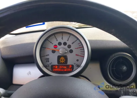 2007 Mini Cooper из США, поврежденный, VIN WMWMF33547TT52321